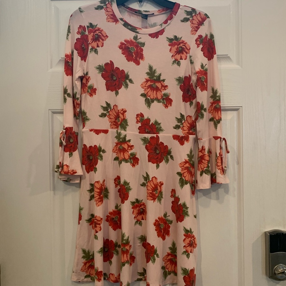 Pink flower print forever 21 dress